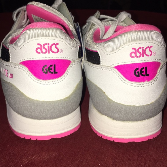 Brand new ASICS sneakers - Picture 3 of 7